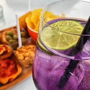 Bar Campiglia cocktail purple spritz Visit Colle di Val dElsa